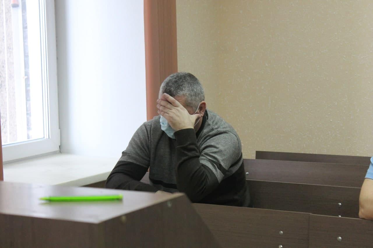 Фото По 7 лет каждому: экс-полицейских осудили за «крышевание» мелких предпринимателей в Новосибирске 4